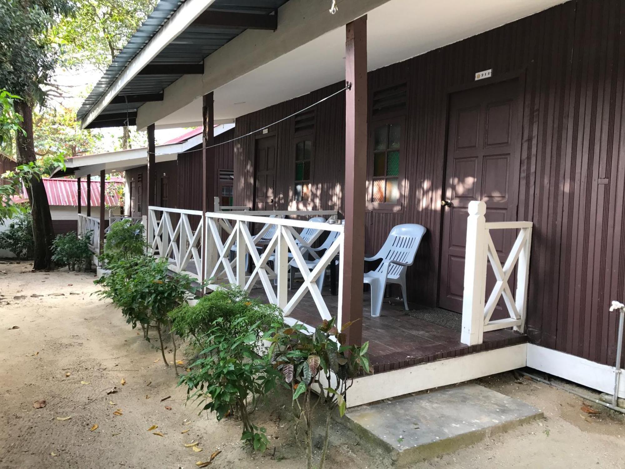 The Barat Perhentian Villa Kampong Pasir Hantu Luaran gambar