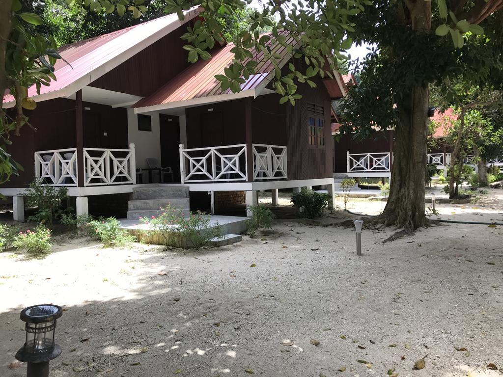 The Barat Perhentian Villa Kampong Pasir Hantu Luaran gambar
